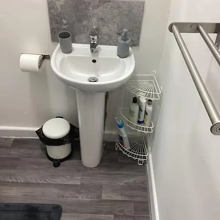 Coventry Station Deluxe Studio Apartment Exterior photo