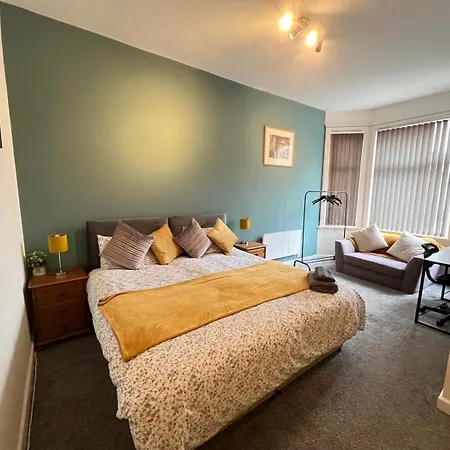 Coventry Station Deluxe Studio Apartment Exterior photo