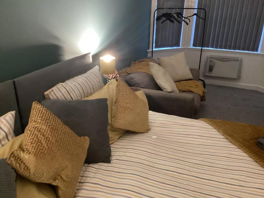 Station Deluxe Studio Apartment *