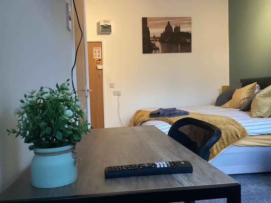 Apartment Station Deluxe Studio Coventry
