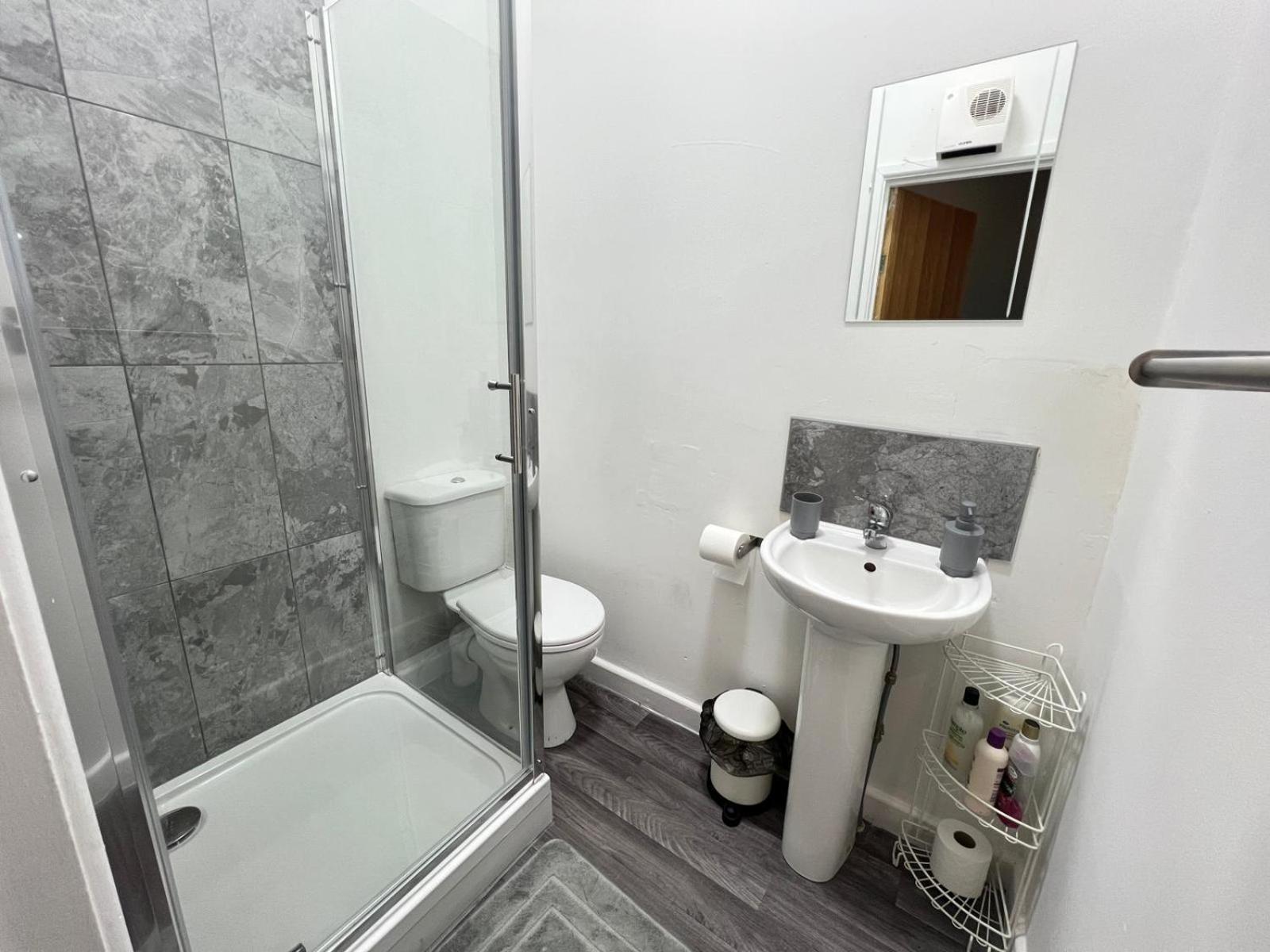 Apartment Station Deluxe Studio Coventry